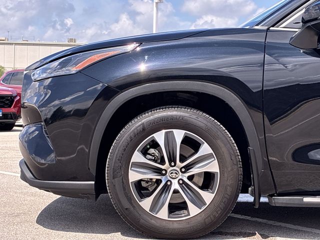 Thumbnail: 2024 Toyota Highlander - 7