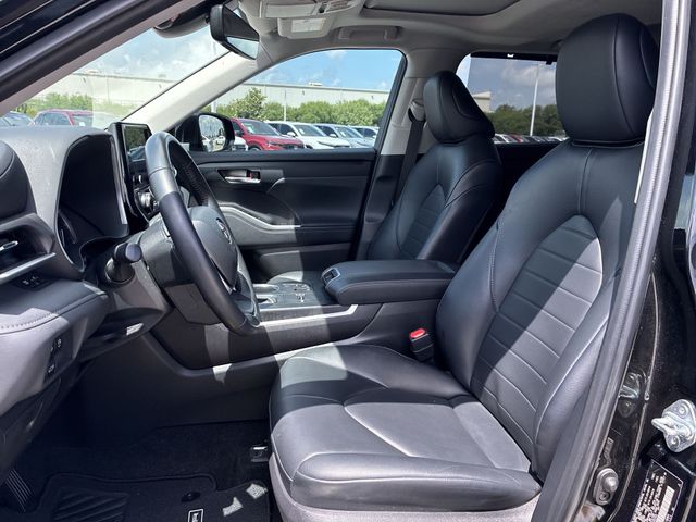 Thumbnail: 2024 Toyota Highlander - 10