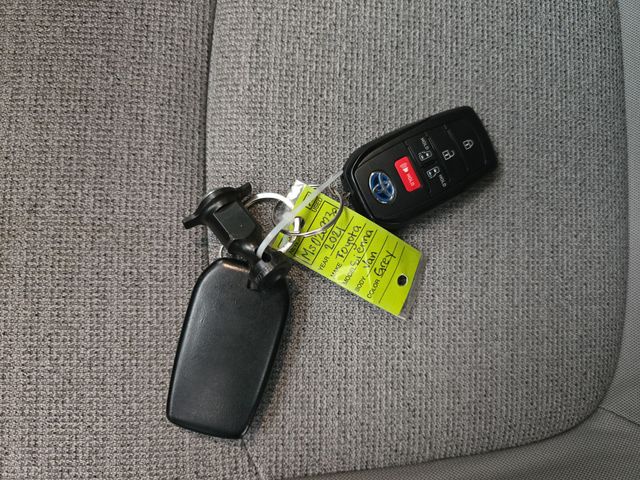 Thumbnail: 2021 Toyota Sienna - 19