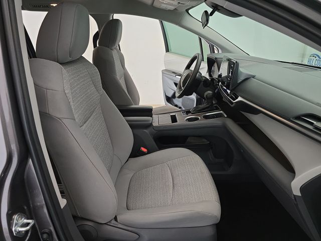 Thumbnail: 2021 Toyota Sienna - 30