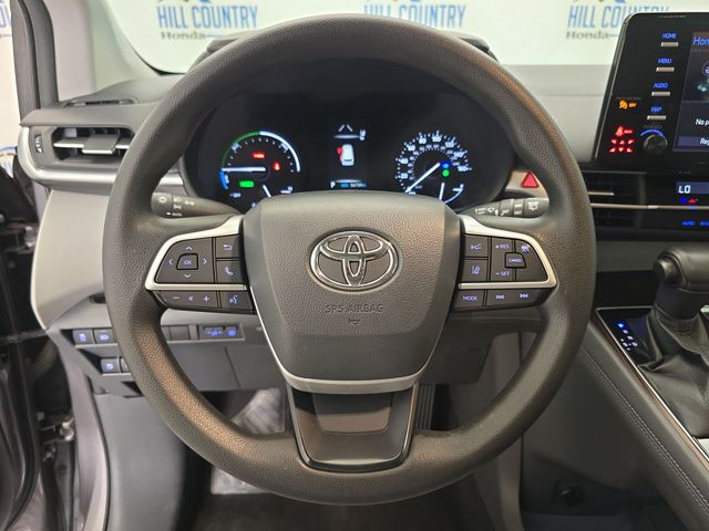 Thumbnail: 2021 Toyota Sienna - 13