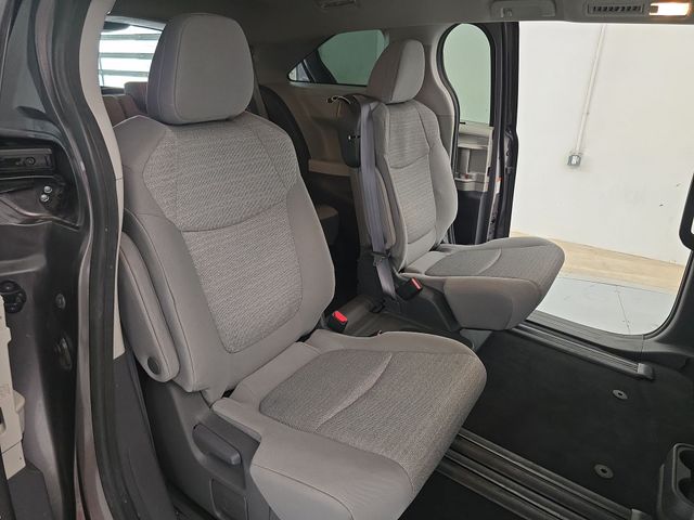 Thumbnail: 2021 Toyota Sienna - 29