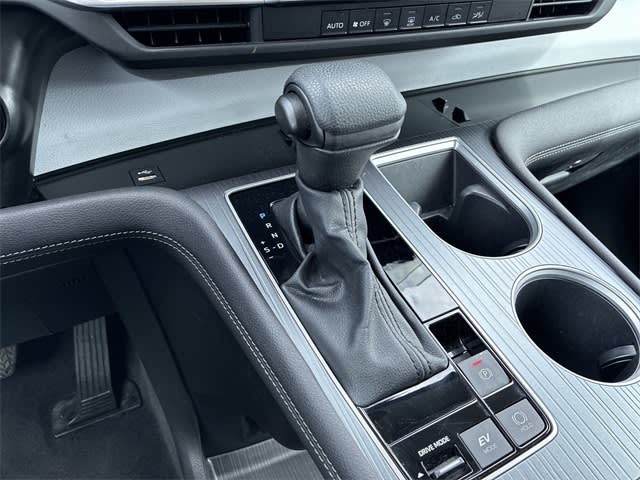 Thumbnail: 2025 Toyota Sienna - 17