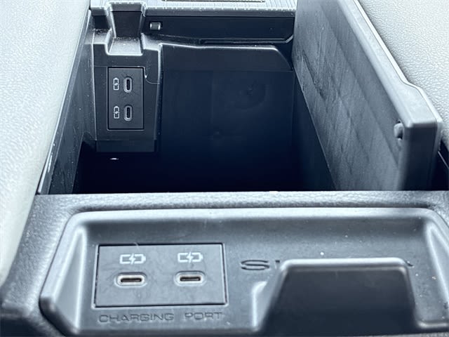 Thumbnail: 2025 Toyota Sienna - 37