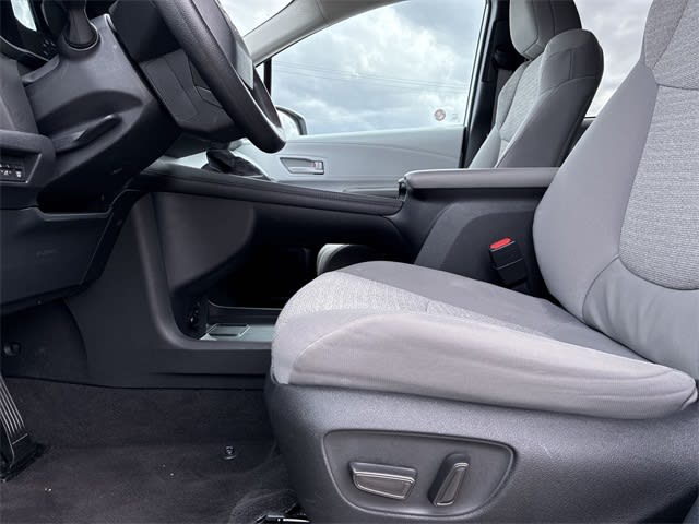 Thumbnail: 2025 Toyota Sienna - 12