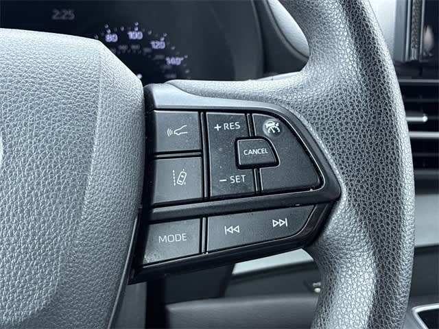 Thumbnail: 2025 Toyota Sienna - 32