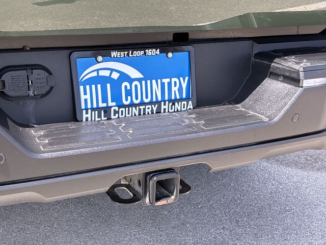 Thumbnail: 2022 Toyota Tundra - 21