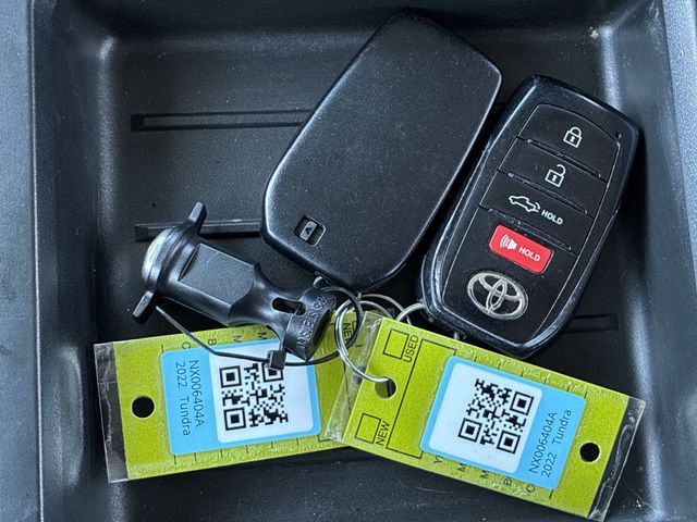 Thumbnail: 2022 Toyota Tundra - 20