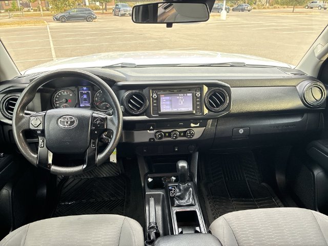 Thumbnail: 2019 Toyota Tacoma - 9