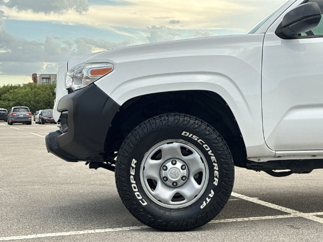 Thumbnail: 2019 Toyota Tacoma - 7