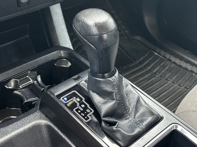 Thumbnail: 2019 Toyota Tacoma - 36