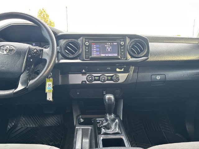 Thumbnail: 2019 Toyota Tacoma - 14