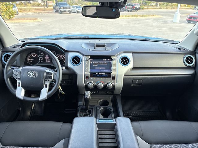 Thumbnail: 2020 Toyota Tundra - 10