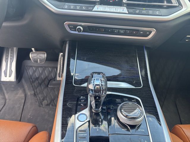 Thumbnail: 2022 BMW X7 - 24