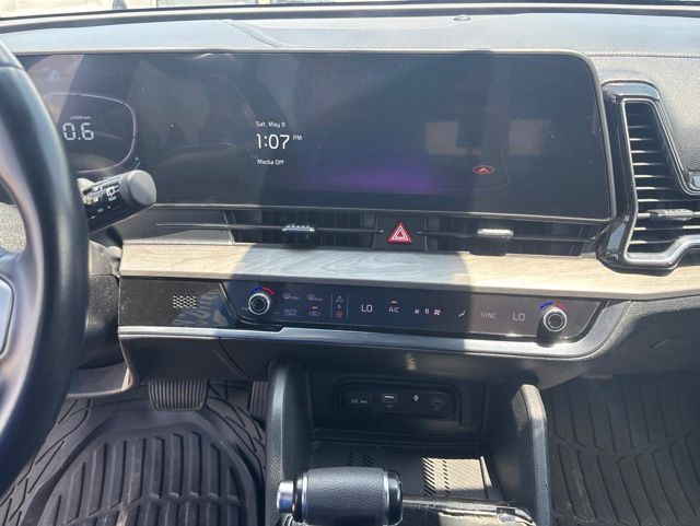 Thumbnail: 2023 Kia Sportage - 11