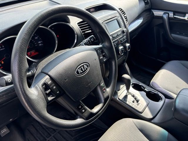 Thumbnail: 2013 Kia Sorento - 2