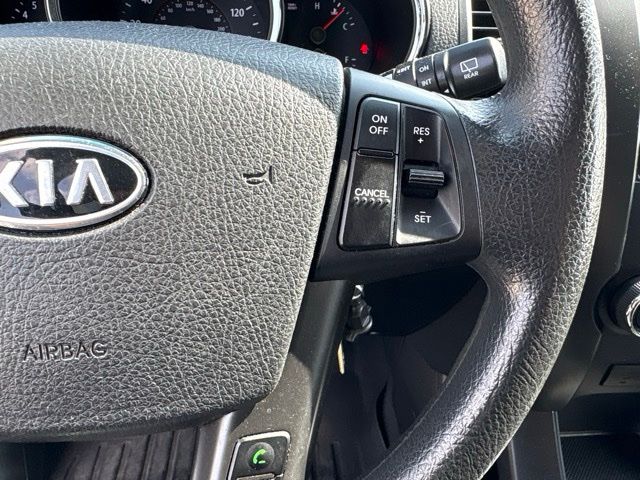 Thumbnail: 2013 Kia Sorento - 20