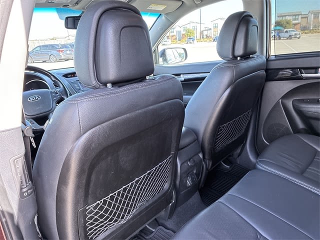 Thumbnail: 2015 Kia Sorento - 13