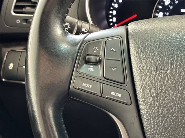 Thumbnail: 2015 Kia Sorento - 31