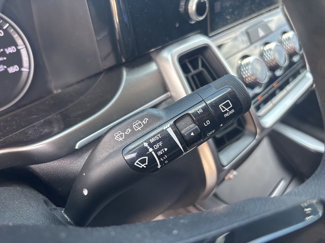 Thumbnail: 2022 Kia Sorento - 7