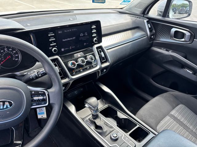 Thumbnail: 2021 Kia Sorento - 9