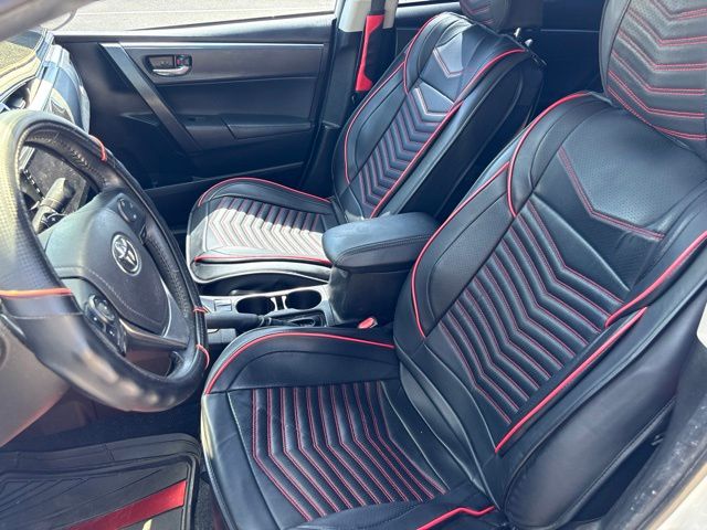 Thumbnail: 2015 Toyota Corolla - 10