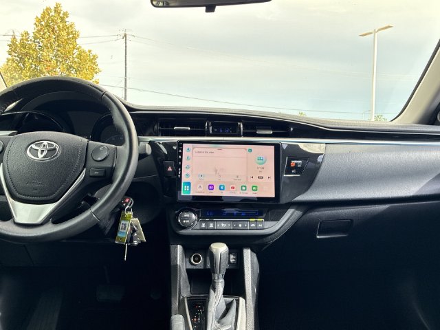 Thumbnail: 2015 Toyota Corolla - 15