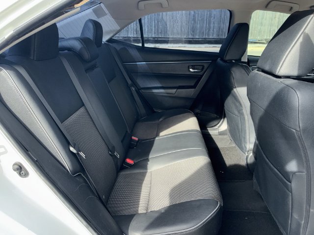 Thumbnail: 2015 Toyota Corolla - 30