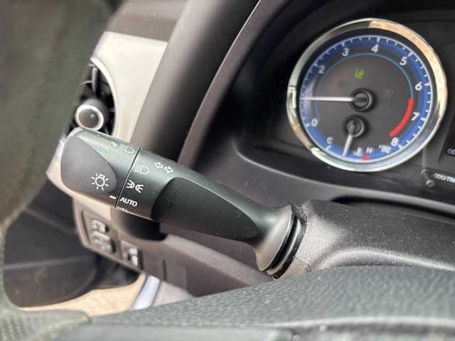 Thumbnail: 2019 Toyota Corolla - 8