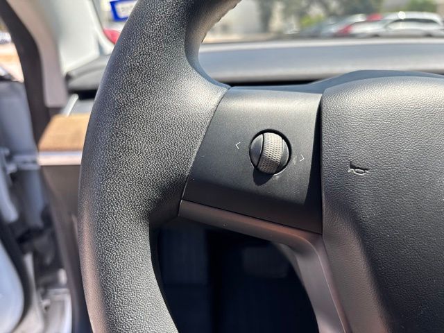 Thumbnail: 2019 Tesla Model 3 - 20