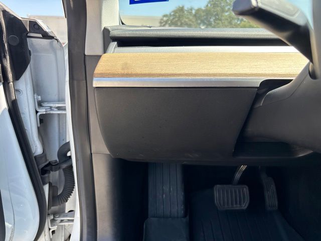Thumbnail: 2019 Tesla Model 3 - 19