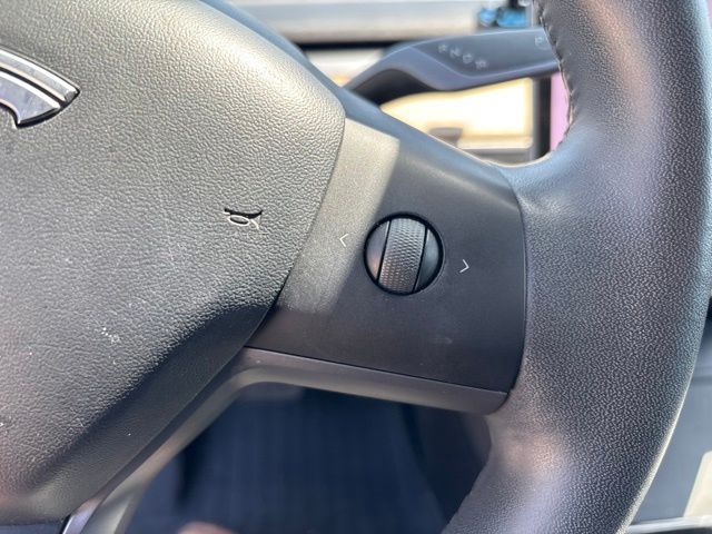 Thumbnail: 2019 Tesla Model 3 - 21