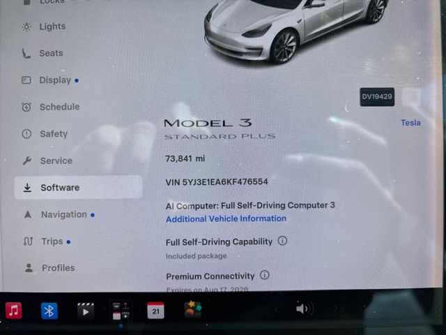 Thumbnail: 2019 Tesla Model 3 - 14