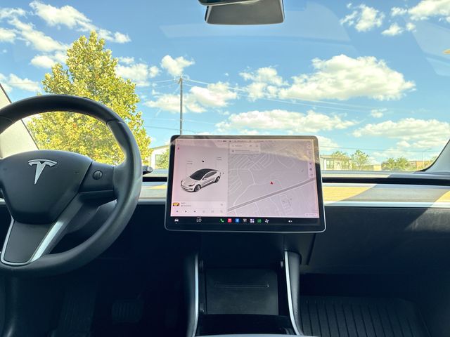 Thumbnail: 2019 Tesla Model 3 - 14
