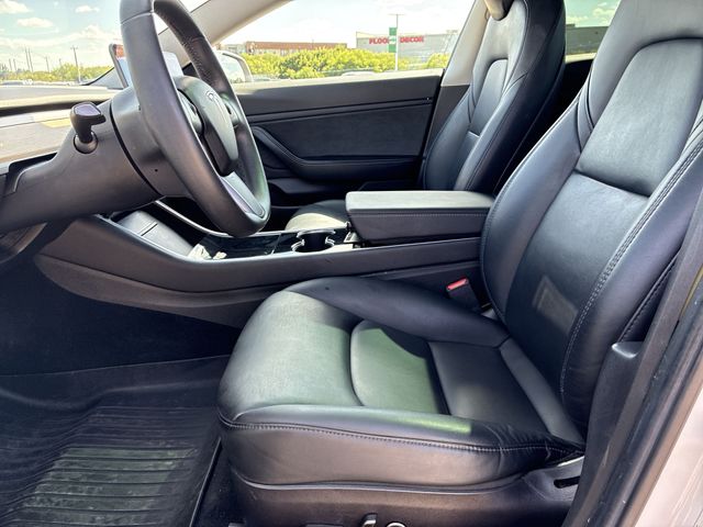 Thumbnail: 2019 Tesla Model 3 - 11