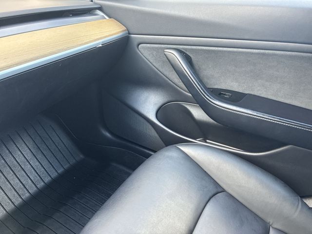 Thumbnail: 2019 Tesla Model 3 - 34