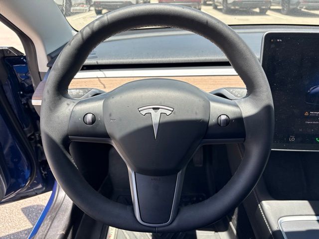 Thumbnail: 2023 Tesla Model 3 - 7