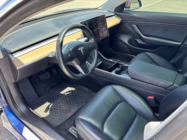 Thumbnail: 2019 Tesla Model 3 - 2