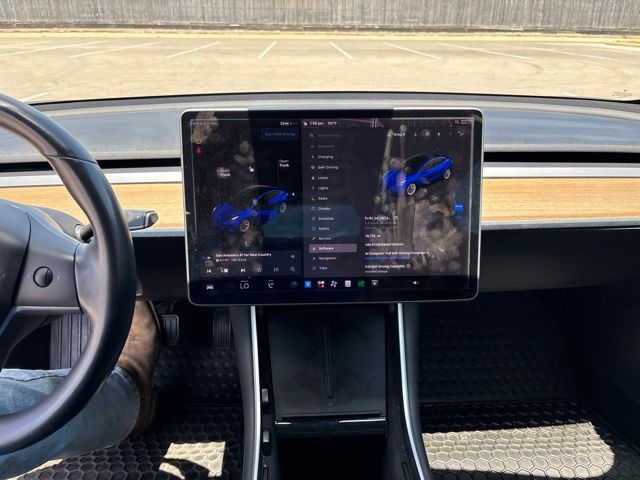 Thumbnail: 2019 Tesla Model 3 - 7