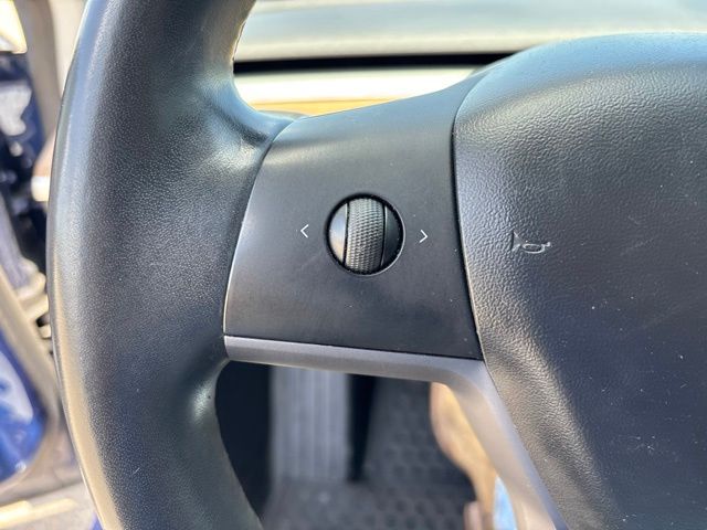 Thumbnail: 2019 Tesla Model 3 - 20