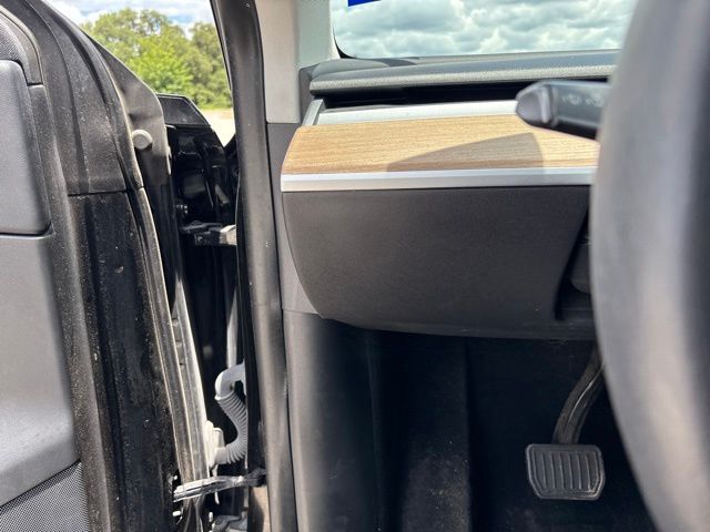 Thumbnail: 2021 Tesla Model Y - 17