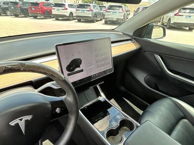 Thumbnail: 2021 Tesla Model Y - 10