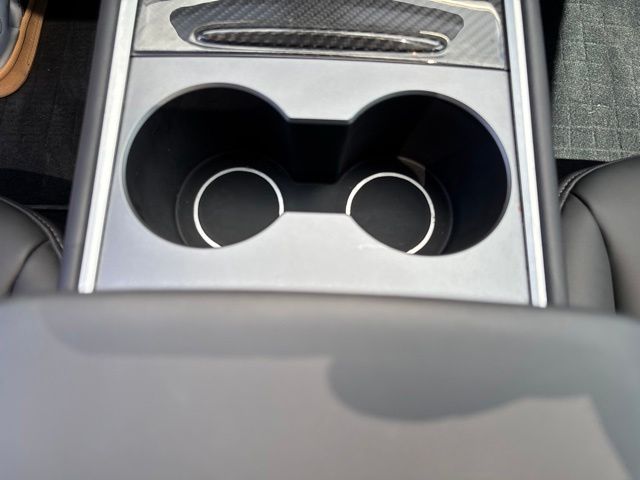 Thumbnail: 2025 Tesla Model Y - 21