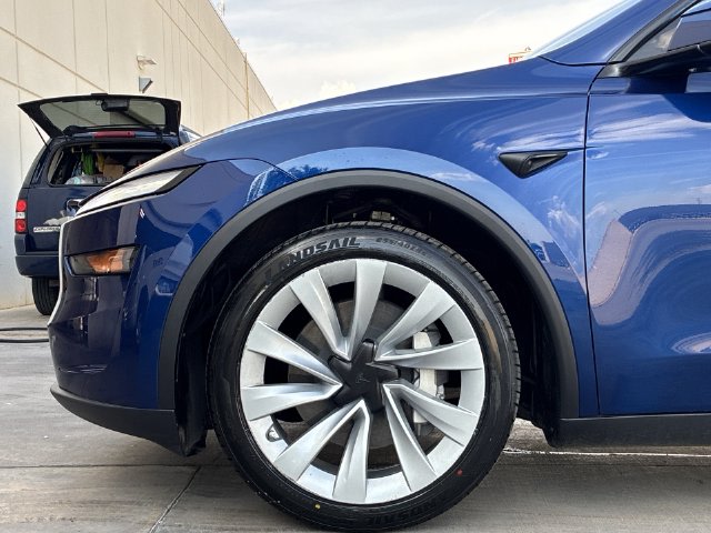 Thumbnail: 2026 Tesla Model Y - 8