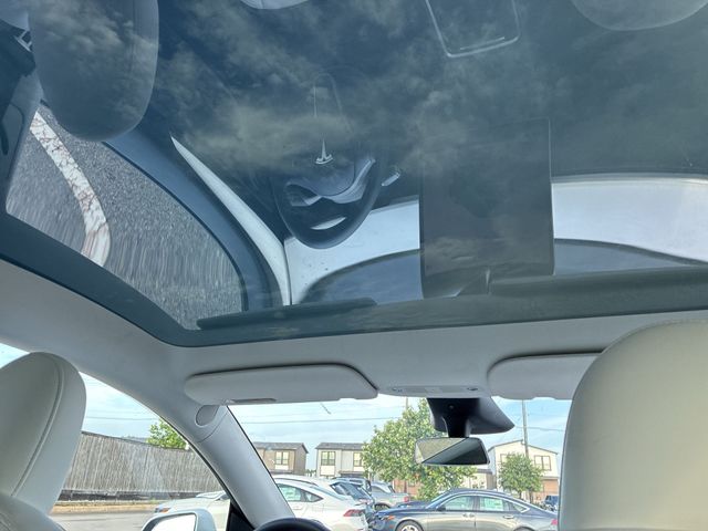 Thumbnail: 2024 Tesla Model Y - 28