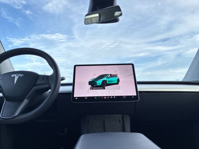 Thumbnail: 2024 Tesla Model Y - 13