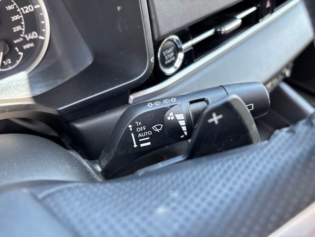 Thumbnail: 2024 Mitsubishi Outlander - 19
