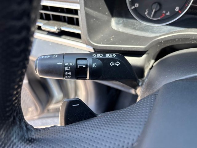Thumbnail: 2024 Mitsubishi Outlander - 20