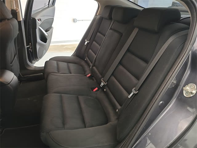2016 Mazda Mazda6 i Sport 13