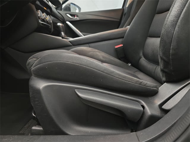 2016 Mazda Mazda6 i Sport 28